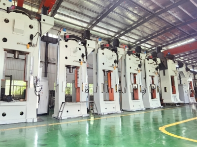 疫情不能現(xiàn)場(chǎng)考察想看電動(dòng)螺旋壓力機(jī)怎么辦？進(jìn)來我告訴你